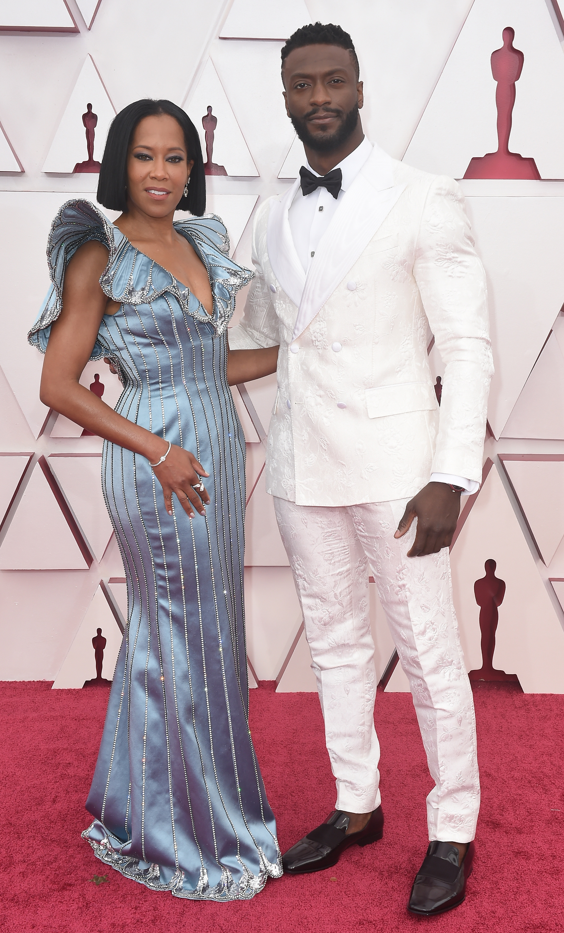 Regina King arrives at the Oscars in Louis Vuitton