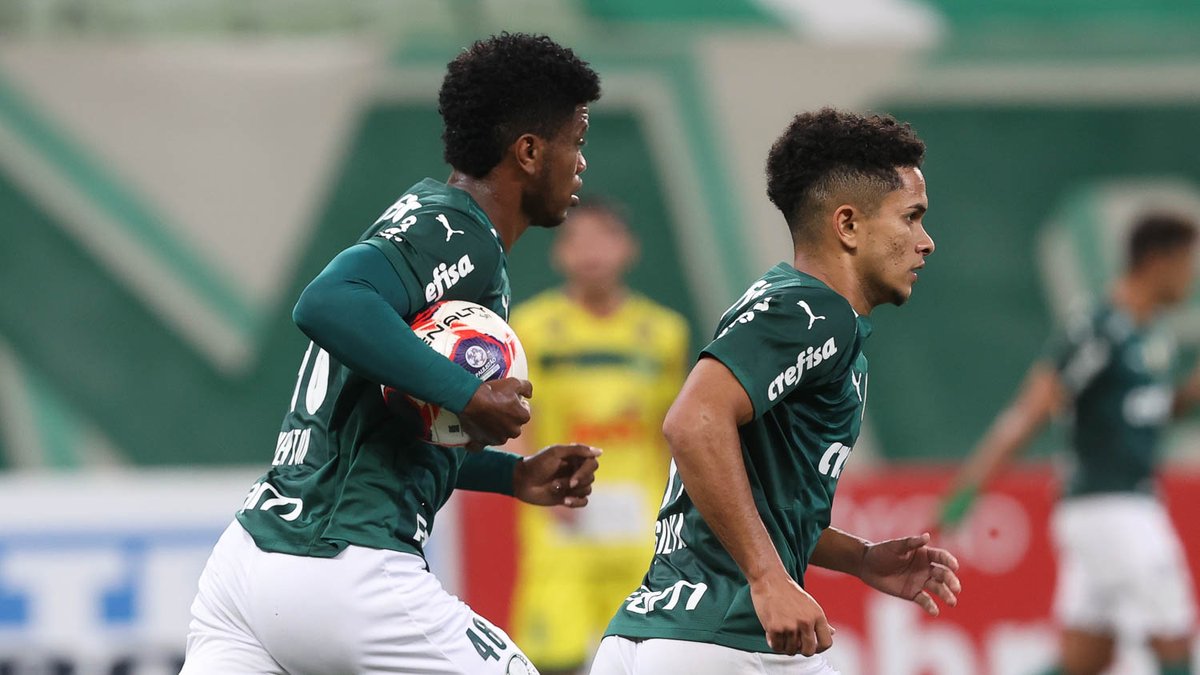 Palmeiras's tweet photo. Newton fez seu primeiro gol com o nosso manto no profissional e se tornou o primeiro atleta da América Central a marcar pelas nossas cores 🇵🇦⚽️

#AvantiPalestra #PALxMIR https://t.co/eC0Zf2nKTu