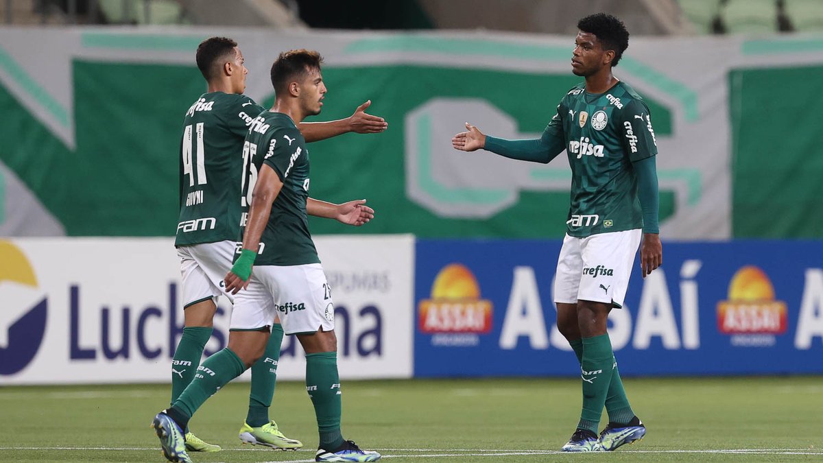 Newton fez seu primeiro gol com o nosso manto no profissional e se tornou o primeiro atleta da América Central a marcar pelas nossas cores 🇵🇦⚽️

#AvantiPalestra #PALxMIR