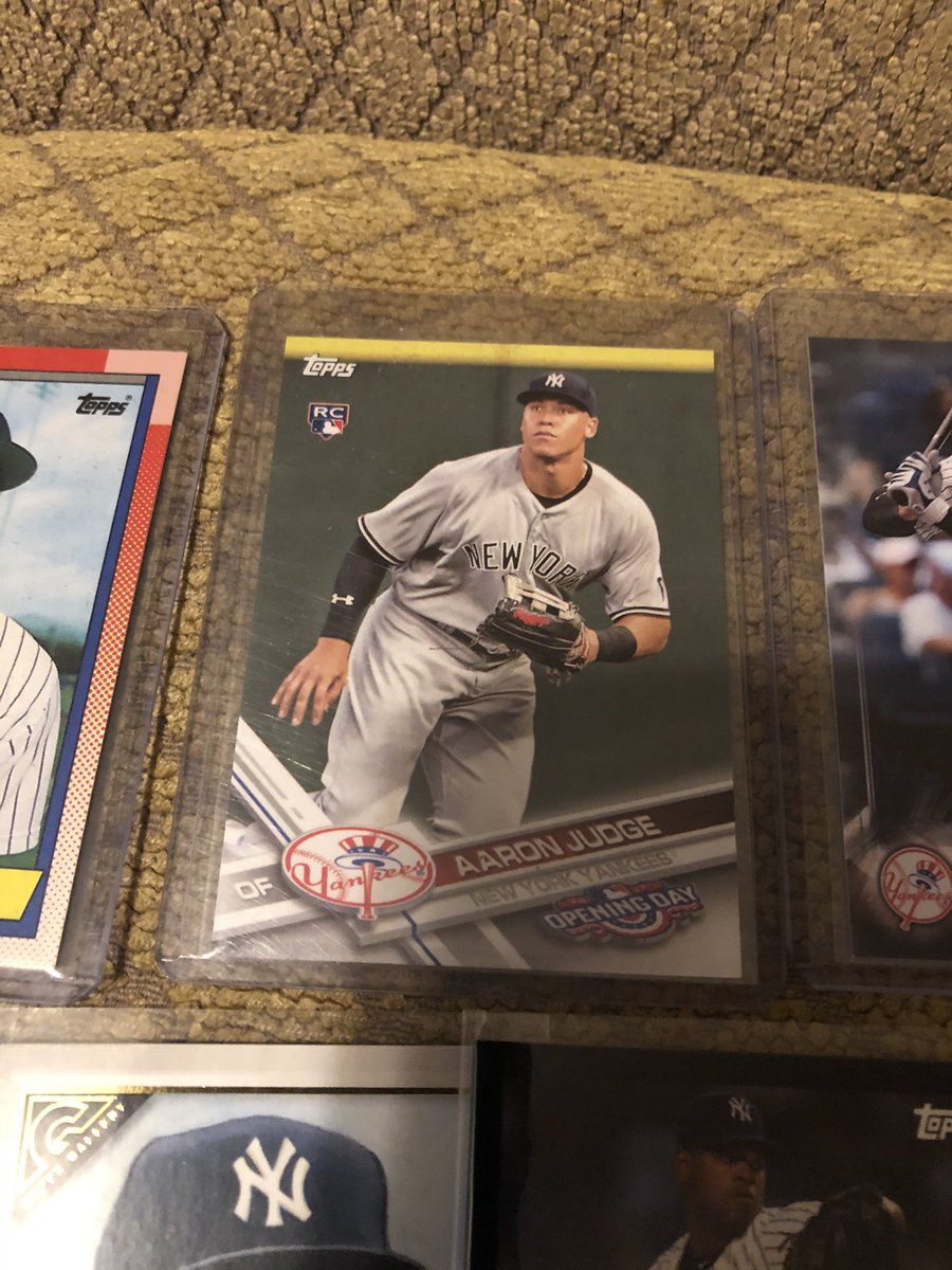 wingscards1's tweet photo. Bunch of Yankees $40 BMWT @Hobby_Connect https://t.co/4wOm1nmTwe
