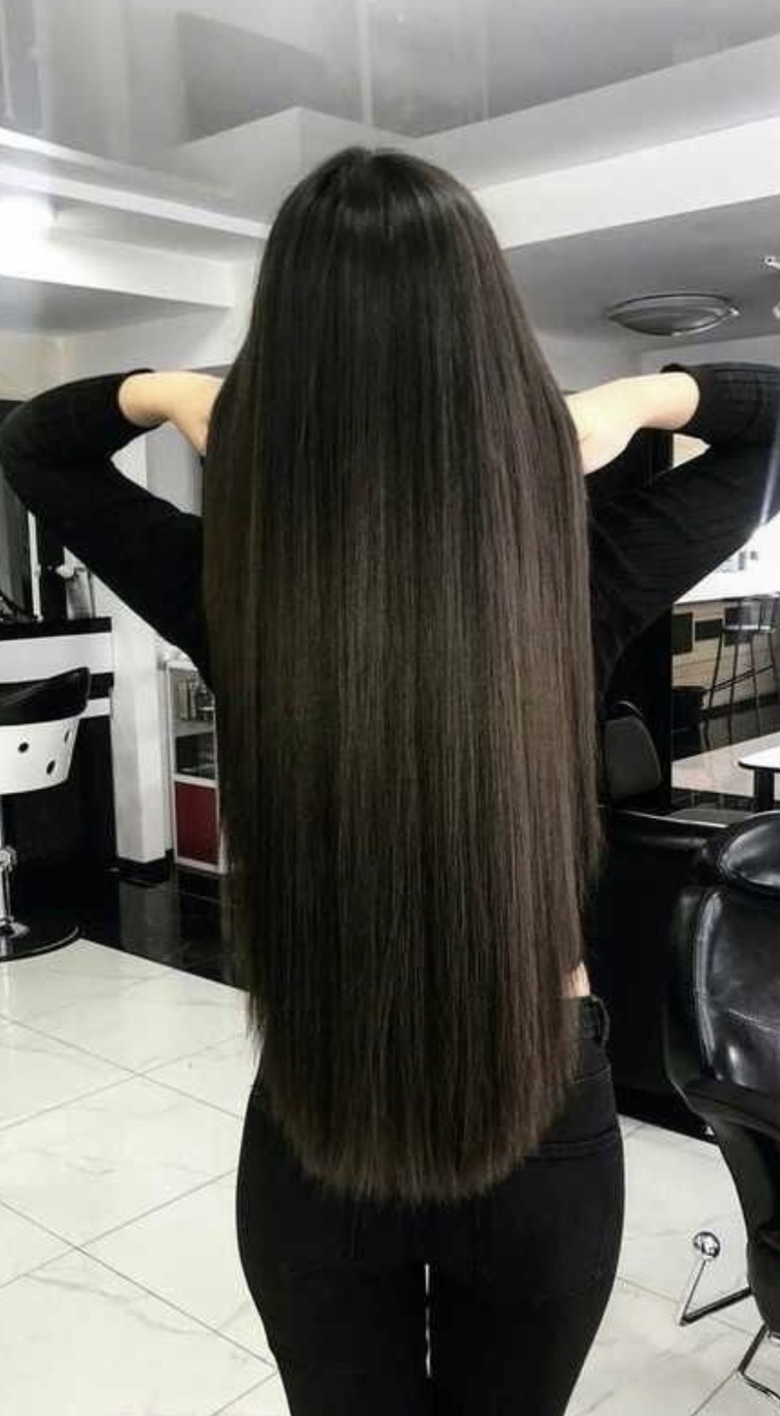 髪愛染 ロングヘア愛好家 スリムな黒服にスーパーロングヘア カッコいい T Co Zedxrj2lcx Twitter