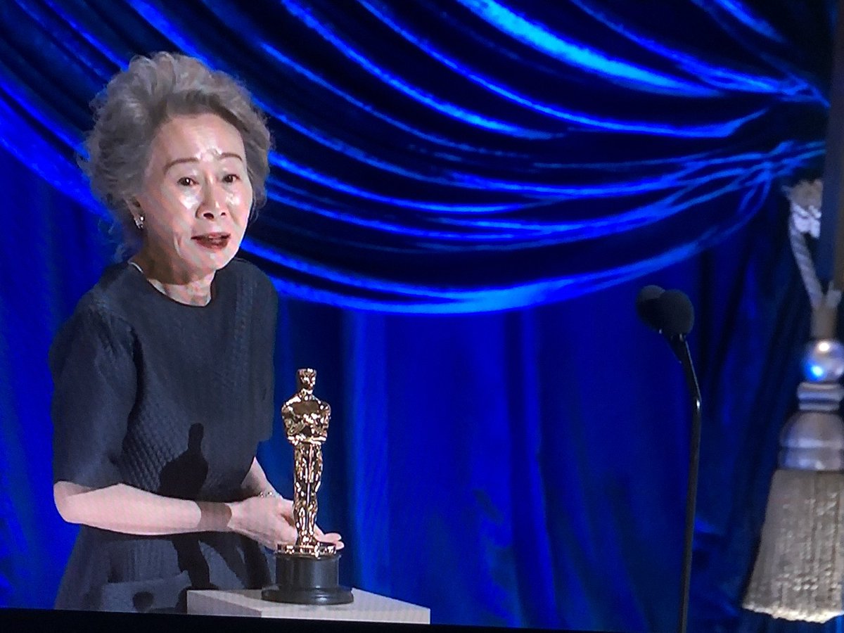 jsnom's tweet image. Sliving for Youn Yuh-jung x Brad Pitt #Oscars #minari