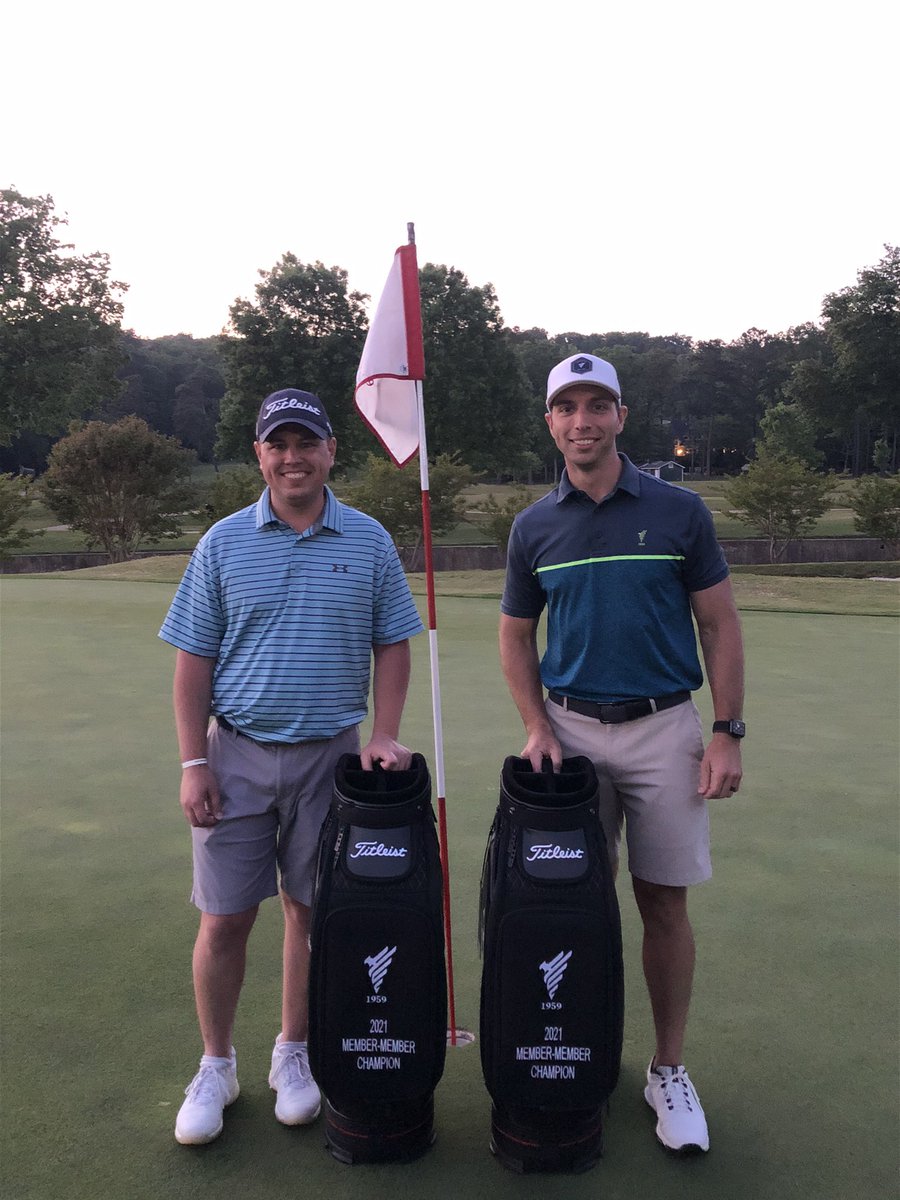 hoover_cc's tweet photo. Our Champs! #2020repeat https://t.co/bdFsSGKTUE