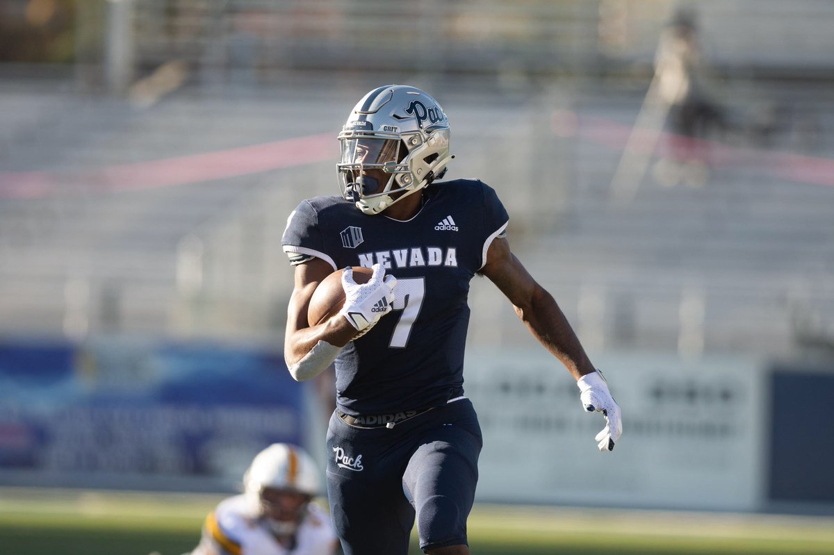 samm12_13's tweet image. After a tremendous conversation with @CoachStew7_NV, a local role model  in our area, I have received an offer from the University of Nevada! Appreciate you coach! #BattleBorn #NevadaGrit