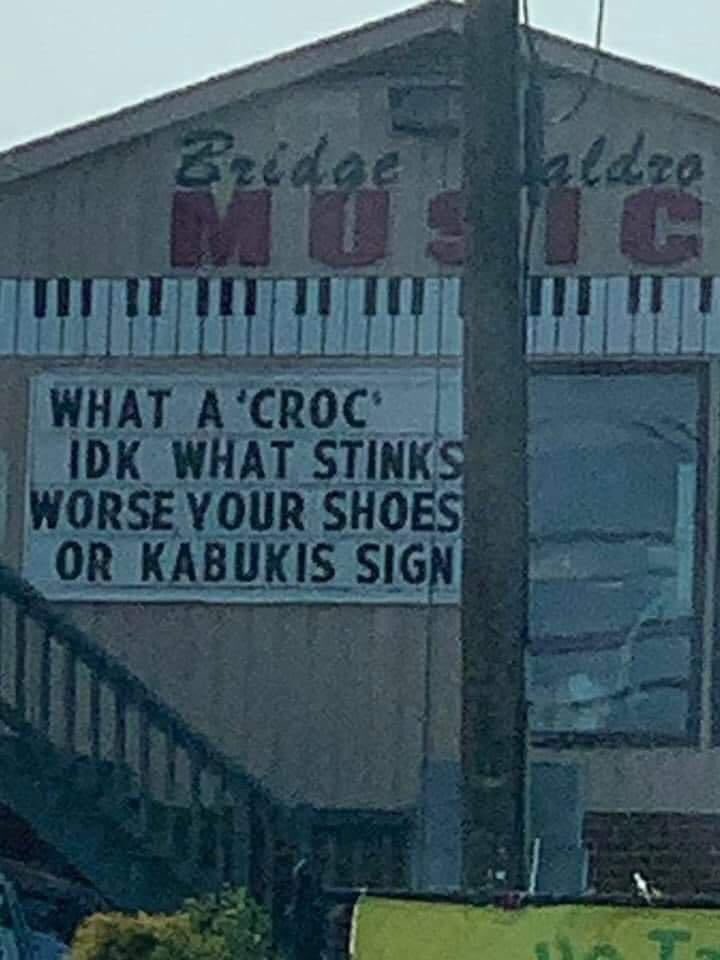   #SignWar /6