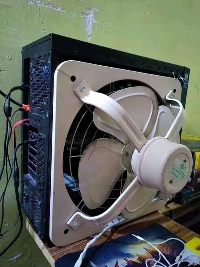 DanyanCatSQ's tweet photo. Pura calidad de PC gamer 😎 https://t.co/gGuqealxns
