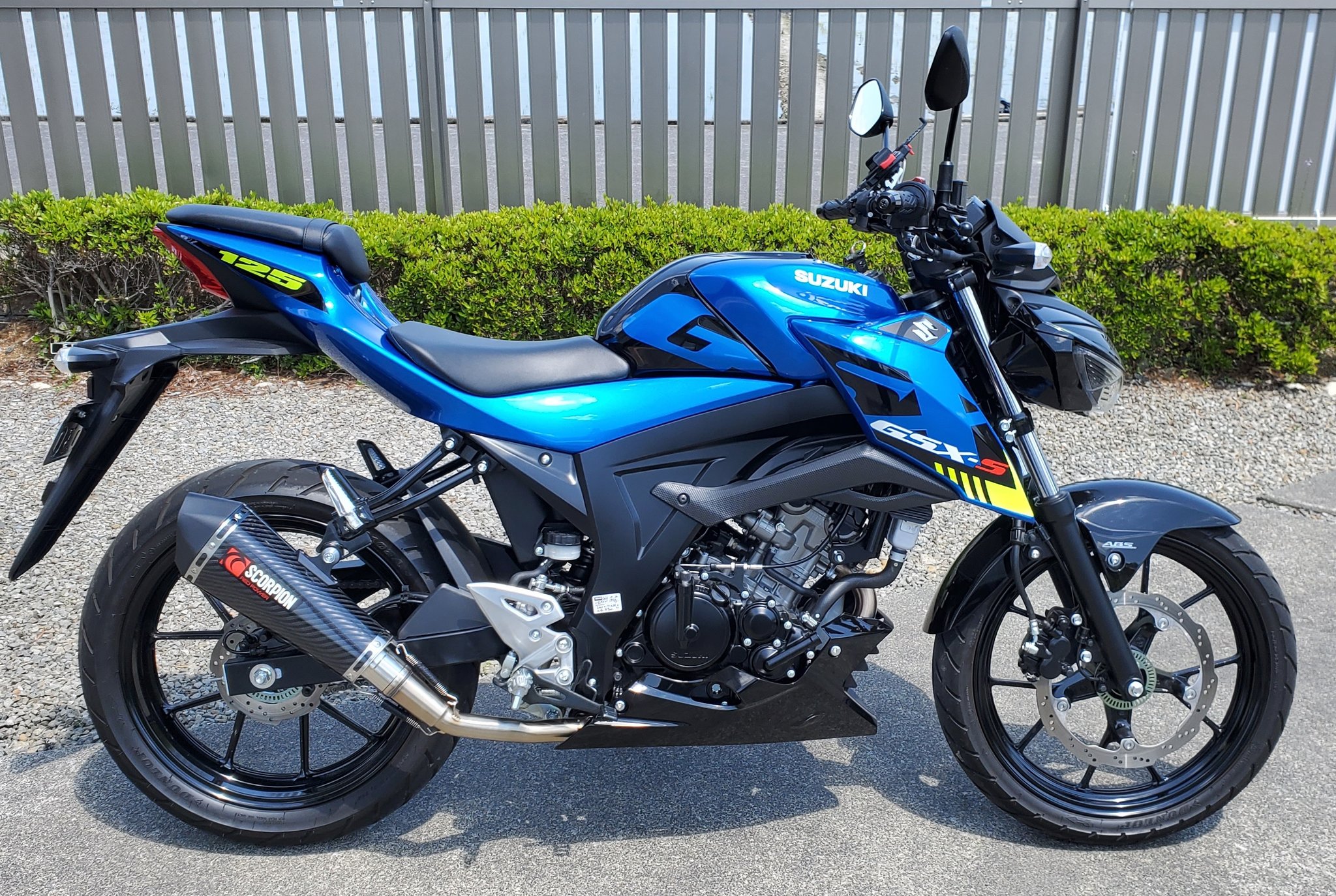 SHARK DSX-7  バイク　マフラー　GSXR125 　 GSXS125