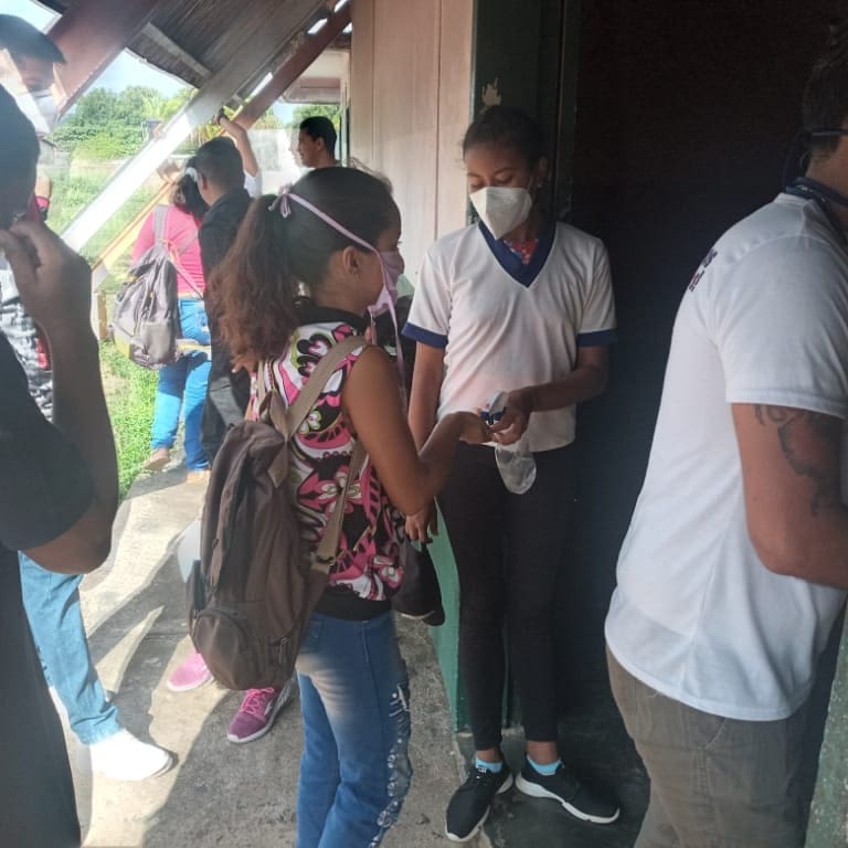 JPSUVCed's tweet image. #25Abr | 📸 | La Juventud del PSUV del Municipio Cedeño realizó un encuentro donde se dió inicio a la discusión de la Ley de la Gran Misión Chamba Juvenil y los 7 objetivos prioritarios para su reimpulso.

#CuidemonosDeLaCovid