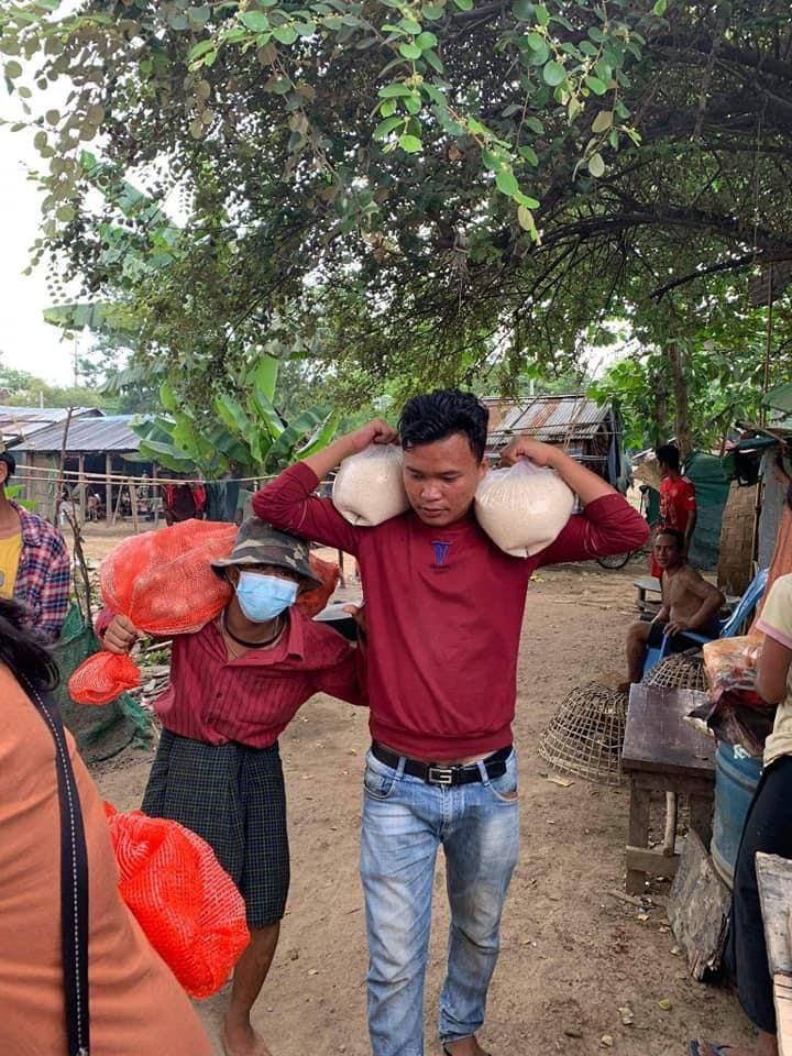 South Okkalapa: Around 10:40am today, the guy in the photo who was under CDM was arrested unjustly by Junta’s Terrorists together with another man. <a href="/ASEAN/">ASEAN</a>, why is there still unfair treatment even after the Summit?
#WhatsHappeningInMyanmar 
#Apr26Coup