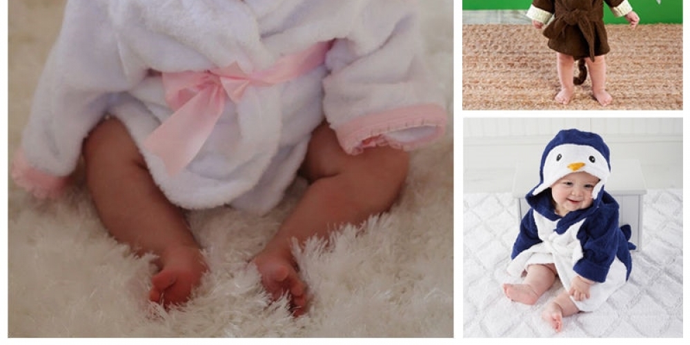 Bata o pijama con capucha para dormir grantiendabebe.com/bata-o-pijama-… #puericultura #maternidad #infancia #bebes #regalos #bebe #lactancia