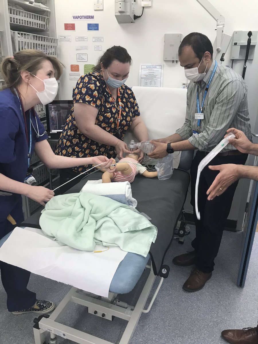 Great SIM session @LeicChildHosp. Fantastic safe learning for everyone involved, would highly recommend. Next one 4th may. (Photo shared with permission) @PICULeicester @EducationPicu @Ward19UHL @11_lri @Ward14UHL @WACEducationUHL