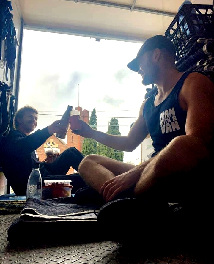 Man With A Van tweet media