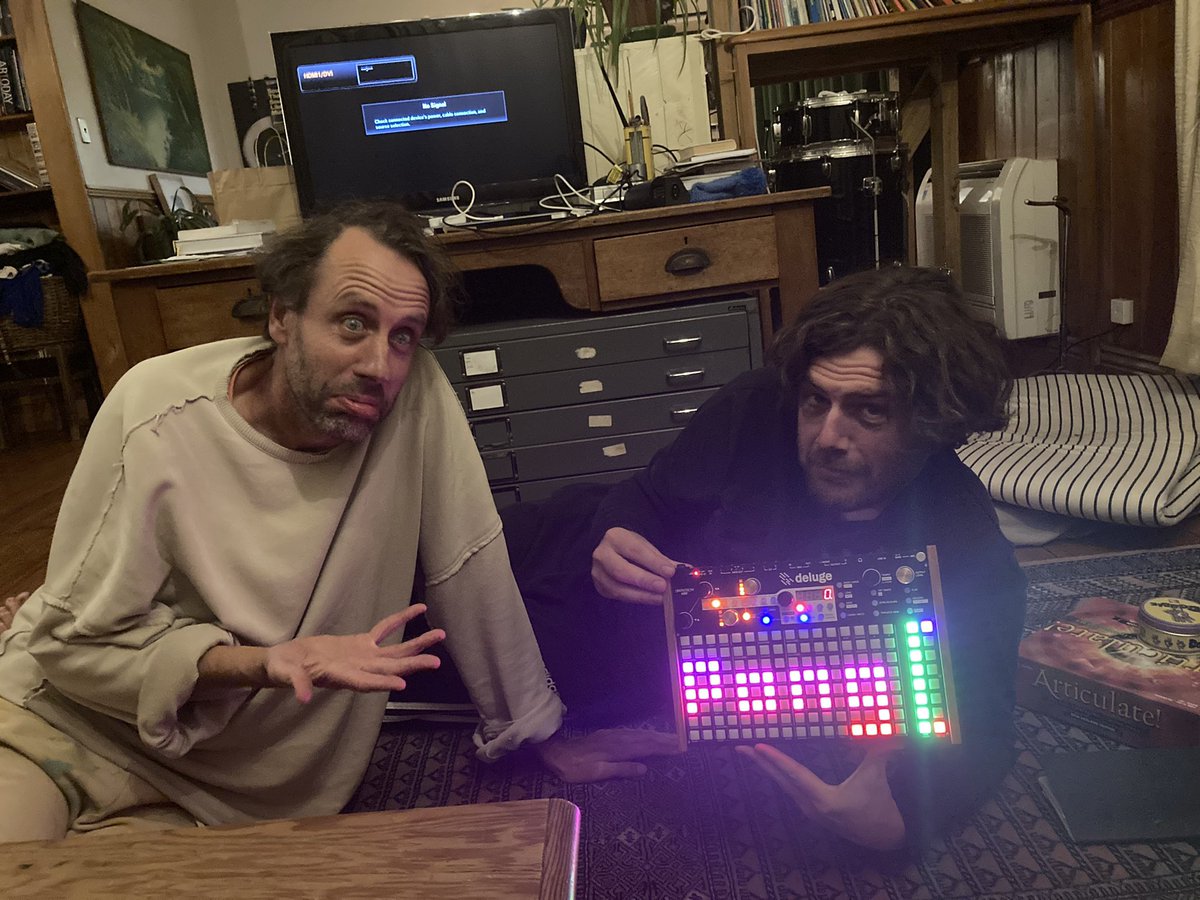 APndrgrst's tweet image. .@GlassVaults uncovering an Easter egg in the latest @synthstrom Deluge firmware update