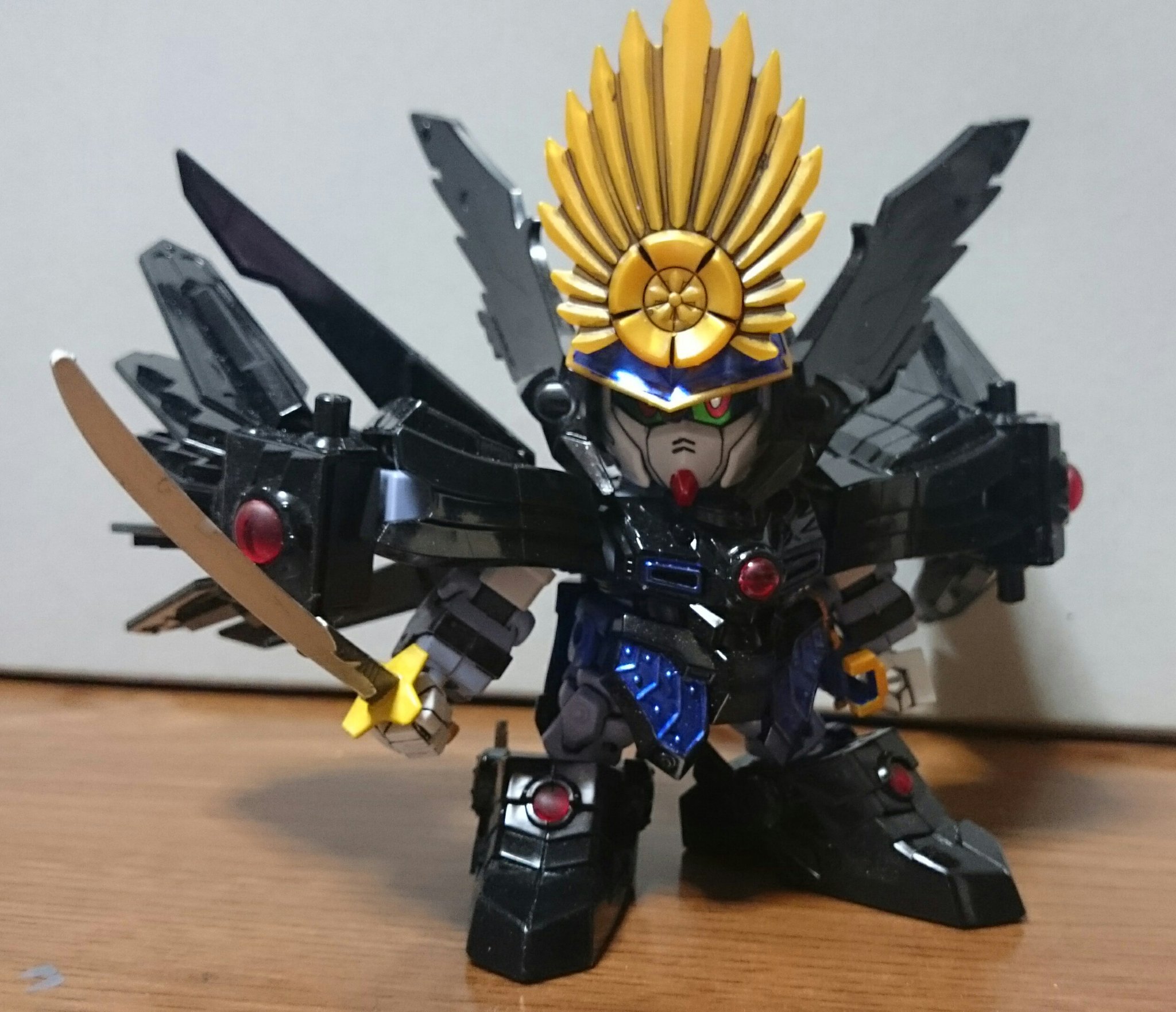 千和 夏祭り最終日を楽しむ ガンプラ Sdガンダム Sdgw 今朝昔つくった織田信長頑駄無を引っ張り出したので 新旧信長並べてみた なんとなくだけど 信長感はエピオンの方があるね信長感ってなんだ T Co Ptoxpqs70a Twitter