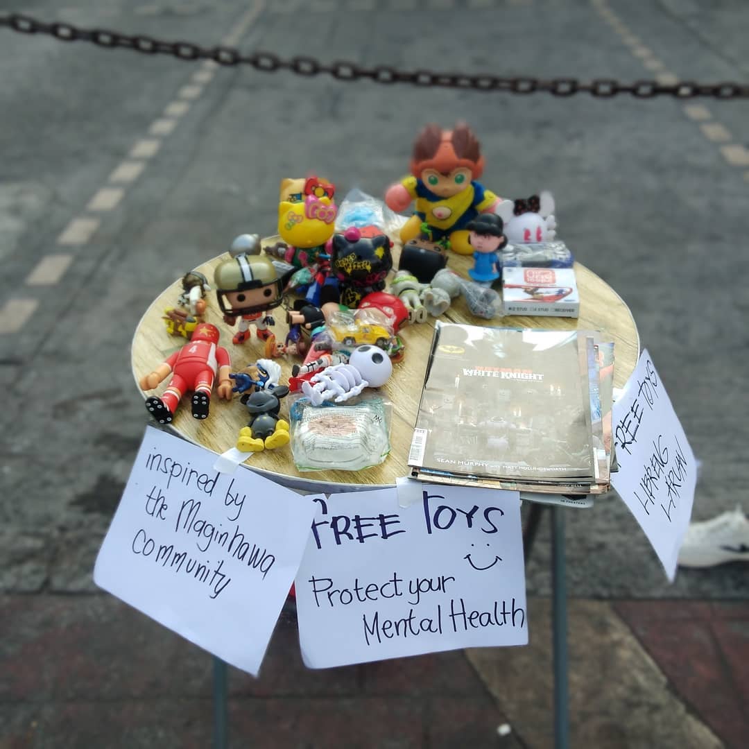 inquirerdotnet's tweet photo. 'FREE TOYS FOR EVERYONE'

LOOK: Inspired by the Maginhawa community pantry, a resident of Pasig City decided to put up a toy community pantry on April 18. 📷Arlan Kortez via @JMRiveraINQ https://t.co/ys4RbxGK2Q
