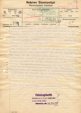 Telegrams sent by the camp Gestapo (Politische Abteilung - Political Department) in  #Auschwitz informing about the escape. One mentions "Thomas Serafinski" (false identity of Witold Pilecki) and "Johann Retko" (Jan Redzej). The other, Edward Ciesielski.
