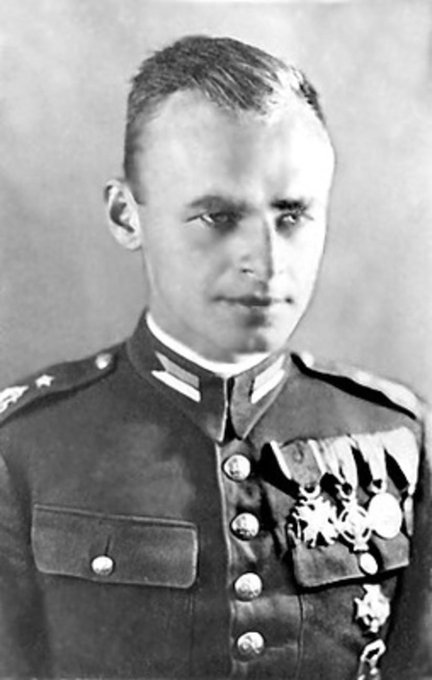 "I've been trying to live my life so that in the hour of my death I would rather feel joy, than fear." (Witold Pilecki)Read the report written by  #Pilecki after his escape from  #Auschwitz with very powerful final words directed to the reader:  http://rtmpilecki.eu/raport-3/ 