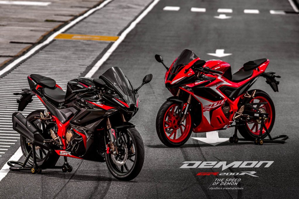 imotorbike_my's tweet photo. 2021 GPX Demon GR200R launched in Malaysia – RM 11,388
more: https://t.co/Qutn8OLuhY
#2021GPXDemonGR200R #GPX #GPXDemon #GPXDemonGR200R #GPXMalaysia https://t.co/EurtBD79bL