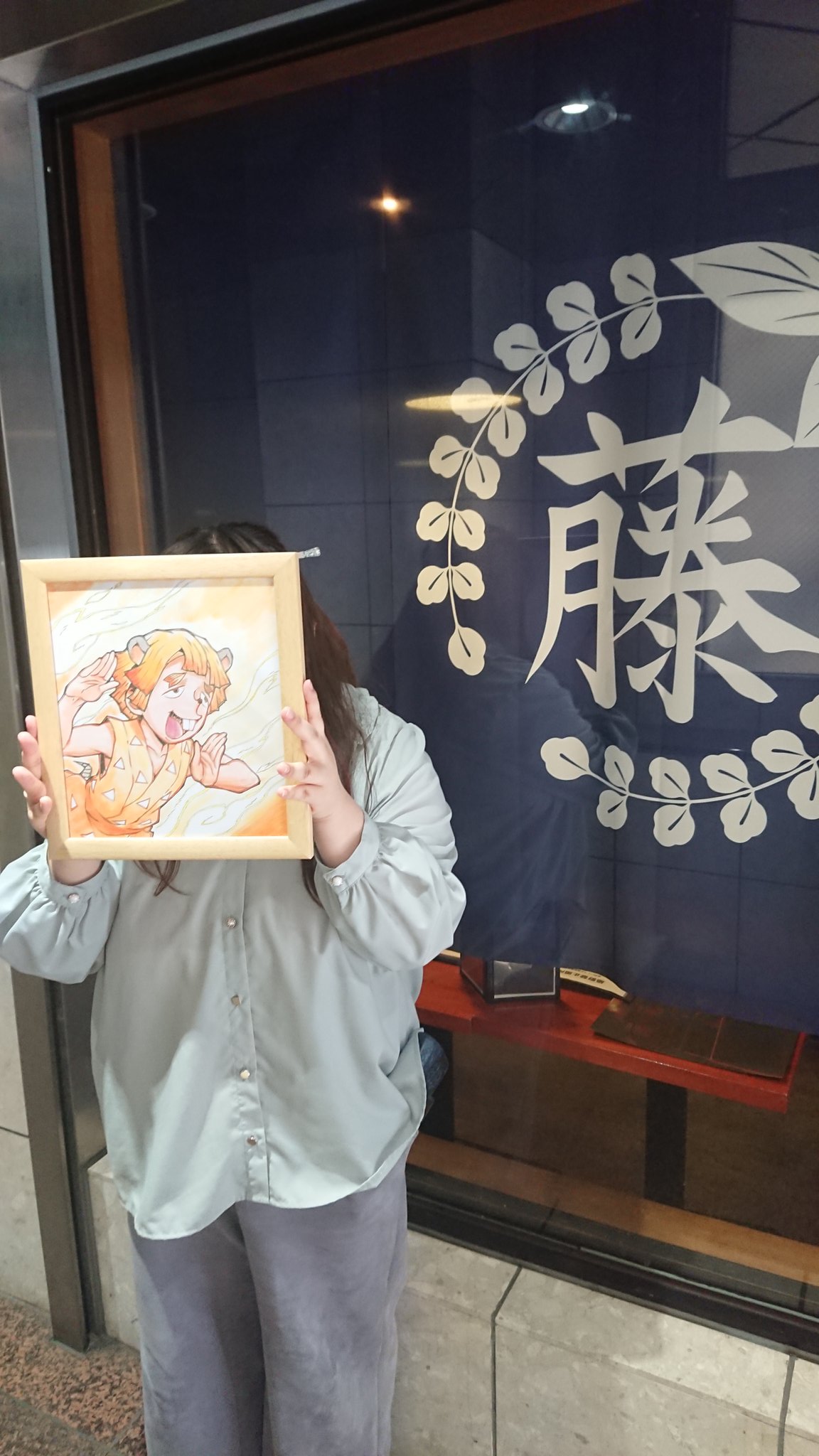 Ufotable Dining Hanare Ufotable Dining Hanare 本日の第2部にてwチャンス景品の直筆イラスト色紙のご当選がございましたのでご紹介です 見事引き当てたのは高橋聰さんの我妻善逸の色紙です おめでとうございます T Co E1mldhsaji Ufotable Dining Hanare Ufotable Dining Hanare 本日の第2部にてwチャンス景品の直筆イラスト色紙のご当選がございましたのでご紹介です 見事引き当てたのは高橋聰さんの我妻善逸の色紙です おめでとうございます T Co E1mldhsaji