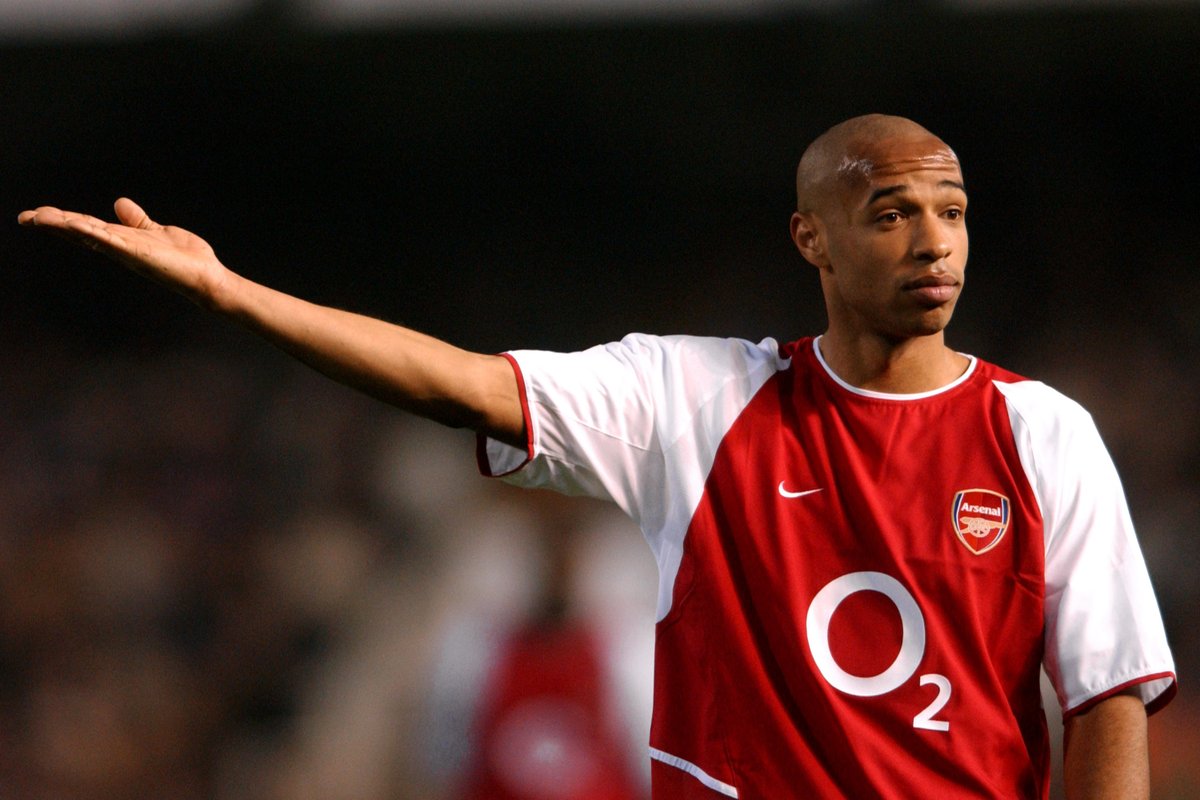 Thierry Henry was the first player to provide 20 assists in a single Premier League season.Only Kevin De Bruyne has done it since. #PLHallOfFame