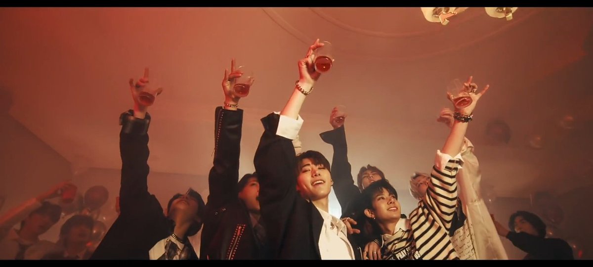 Niki enhypen эстетика. Drunk dazed enhypen альбом. Enhypen dilemma альбом. Песня энхайпен fatal trouble. Группа enhypen.