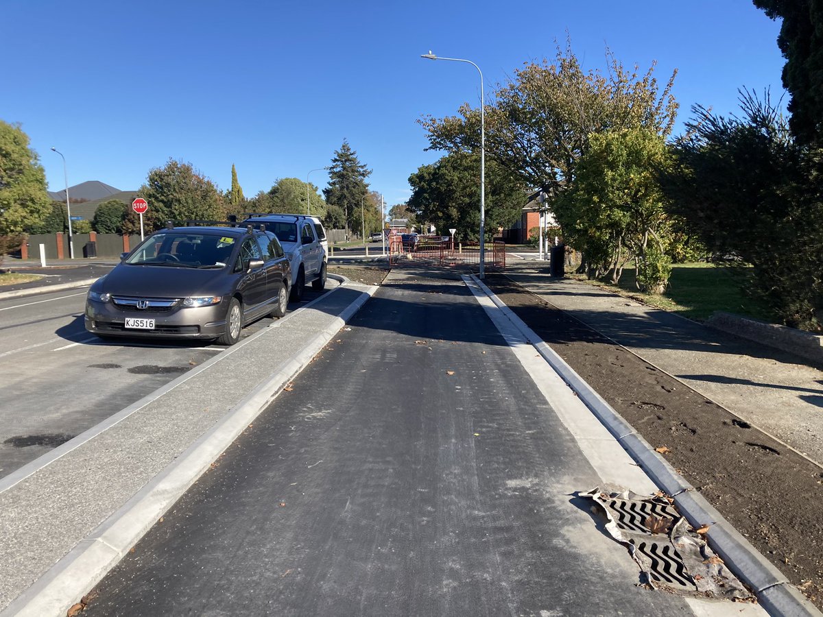 Intersection treatment at Elizabeth/Wainui nearly finished, complete with a raised table and cul-de-sac 