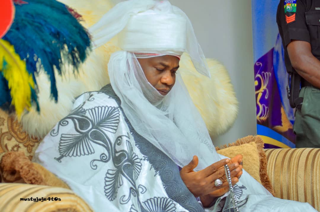 Ibrahimt2T's tweet photo. Radaman Mubarak From HRH AMIR Of KAGARA ✊.
Allahu Yaja Zamanin Sarki ✊✊ https://t.co/U5Wnu77wRZ