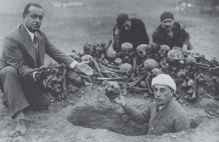 One thing I’ve learned about  #ArmenianGenocide deniers is that they’re simply ignorant. The bones of hundreds of thousands of Armenians, most victims of the genocide can be found under the sands of the Syrian Desert... https://en.m.wikipedia.org/wiki/Deir_ez-Zor_camps https://en.m.wikipedia.org/wiki/Ras_al-Ayn_Camps