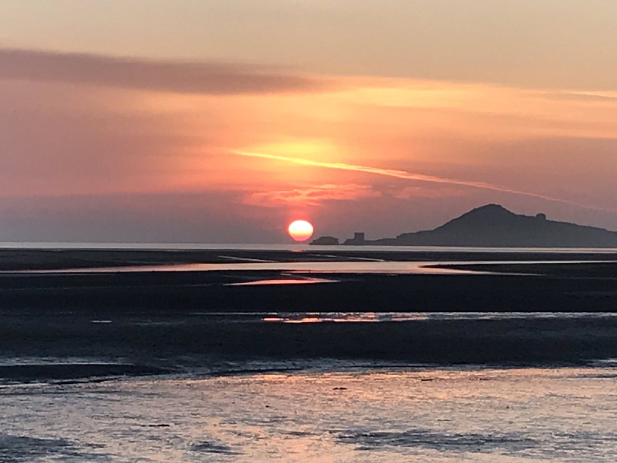 ThePrintedImage's tweet photo. Happy Monday everyone. Hereโs this mornings offering from the Baldoyle jury. Enjoy your day and get out there if you have the chance!! - Conor W #tpiteamtakeover #wegotthis #twitterteams https://t.co/JG0EBfbiRS