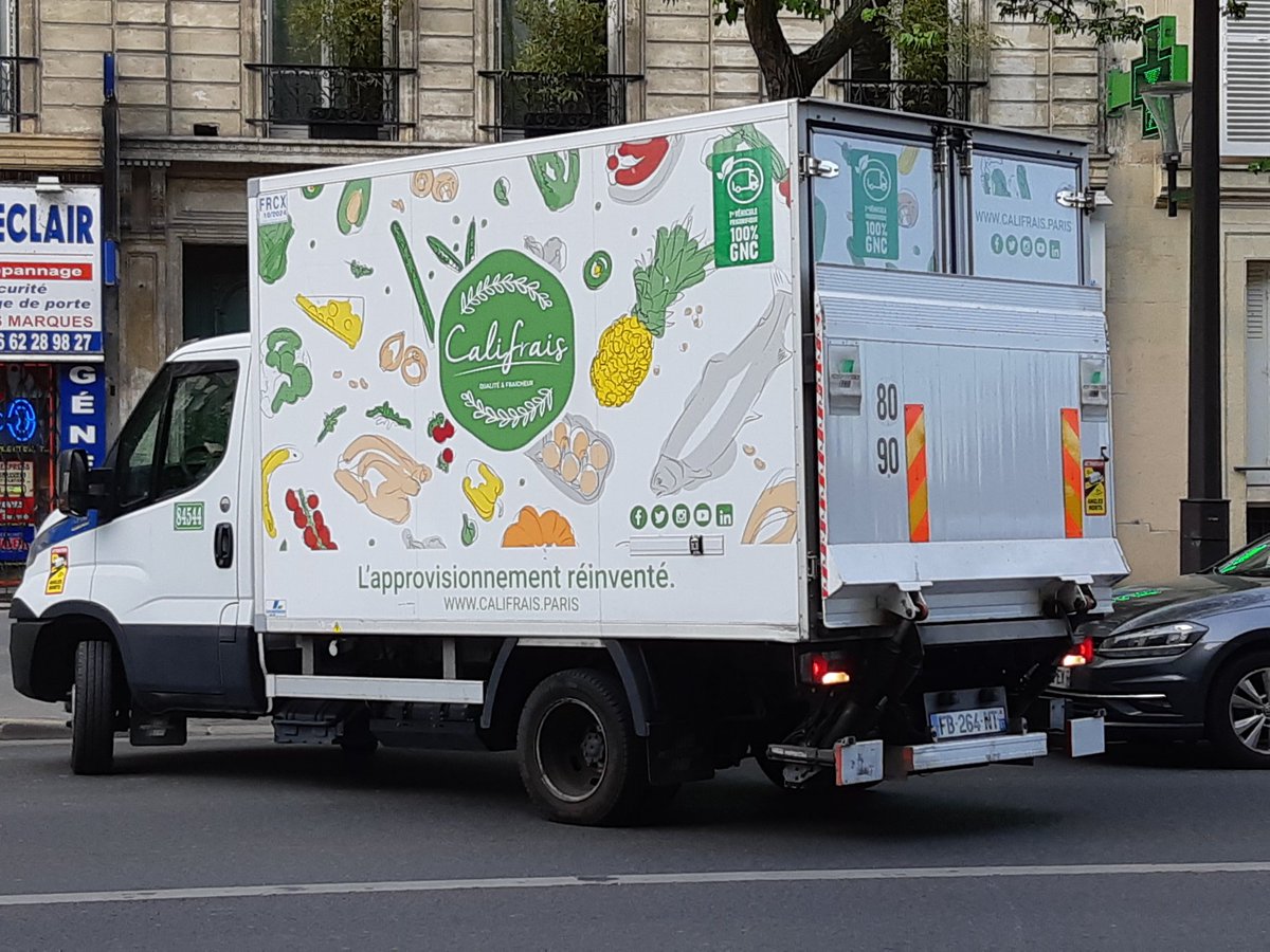 JM_Gauthey's tweet image. In front of my door 🇫🇷, delivery by @Califrais with the "1st refrigerated #NGV truck" 🚚
#SpotYourBioNGV #CleanMobility #Transport