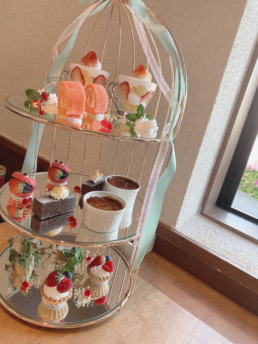 家族でアフターヌーンティー。
幸せ。