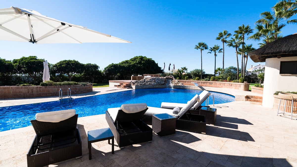 rentingmarbella's tweet photo. Price Reduction for May 2021 - Villa Alicate - https://t.co/1fsTxXBRhq https://t.co/5KNcirAYF2