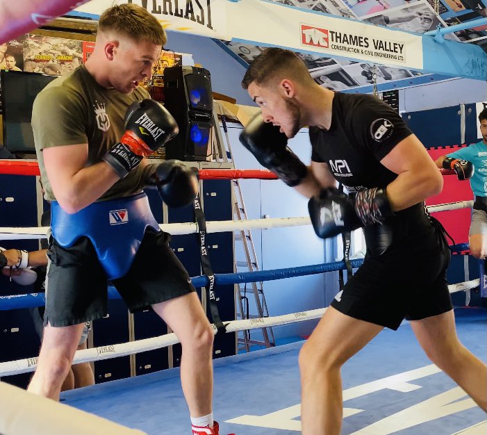 TeamKirkBoxing's tweet photo. Always great training in Wales with #BorgBoxing Good to spar with the current Lightweight Commonwealth Champion @gavin1gwynne and catch up with the rest of the team 🥊 #boxing #TKB #TeamKirkBoxing #TheCaptain @owenkirk_ https://t.co/O4vYxiPGte