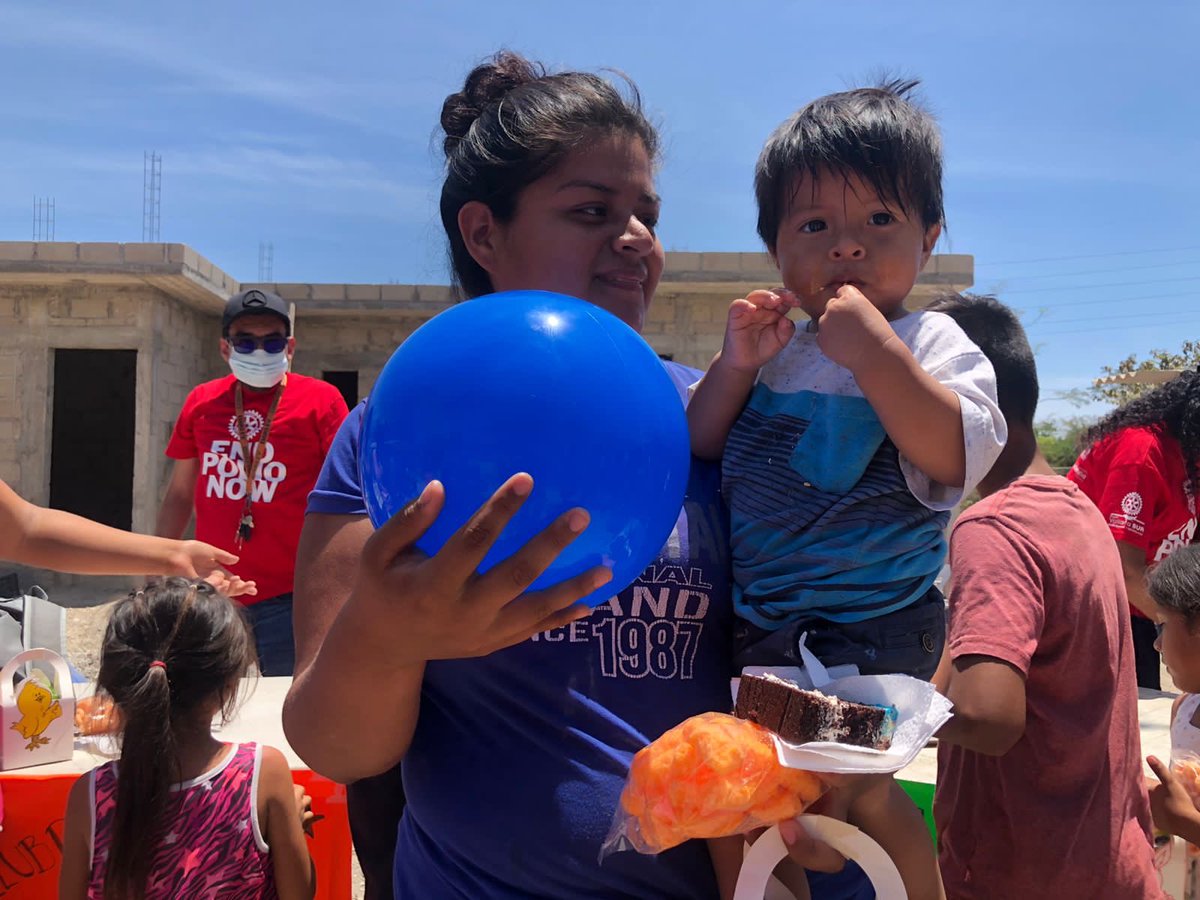 Muy contentos de nuestro Club Rotaract Puerto Vallarta Sur por su primer evento “FELICIDAR”, hicieron que muchos niños  siguieran sonriendo. Estamos seguros que con el trabajo y participación de todos podrán generar proyectos que cambien la vida de las personas.