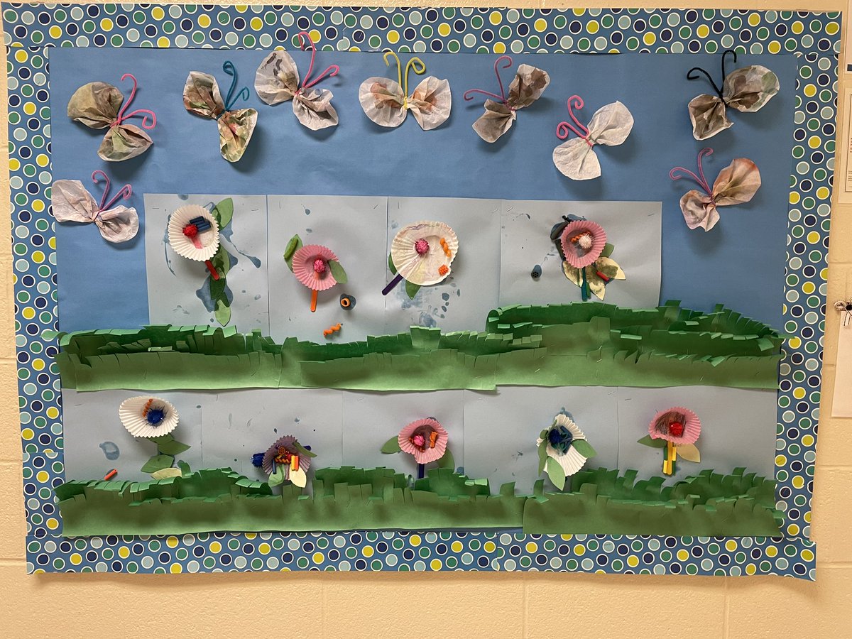We love seeing our Bulldogs’ beautiful work on bulletin boards!