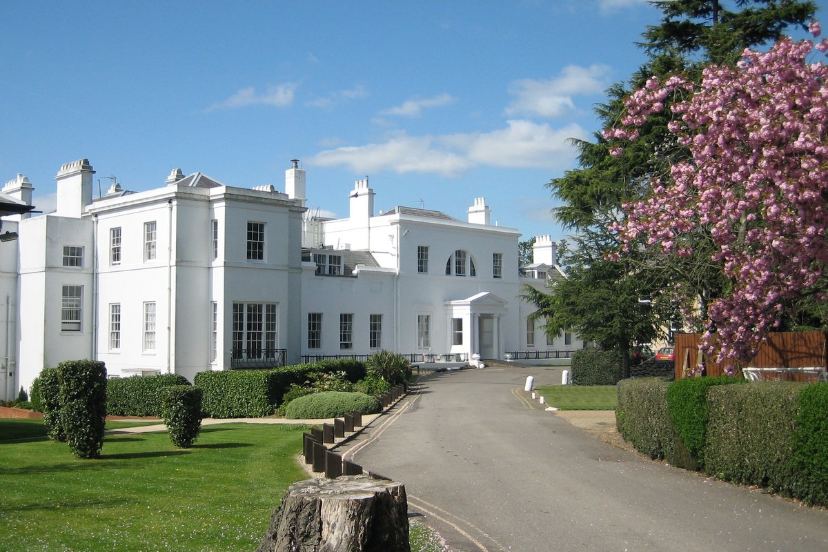 OakHillLondon's tweet image. Oak Hill College has an exciting vacancy for a Receptionist!

This part time role will be responsible for the delivery of reception services and the administration of site activities on a daily basis. For more information visit: oakhill.ac.uk/jobs/reception…