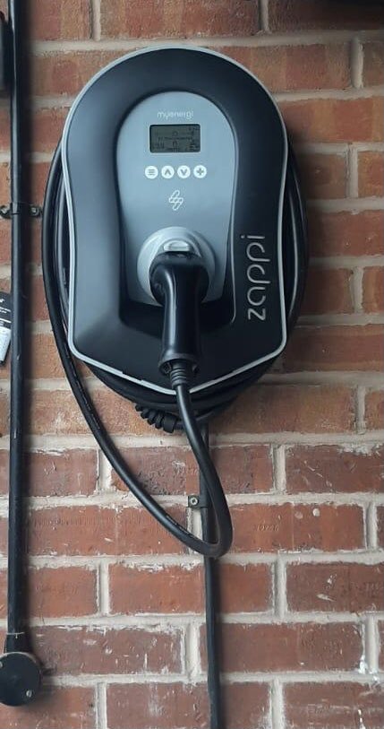 Loving our #Zappi installs. As undoubtably the safest EV charger on the UK market we can be confident our customers are getting excellent value for money. Want to know if you’re eligible for the OZEV grant? Just give us a call on 0800 8100565 #myenergi #greenenergy #evcharging