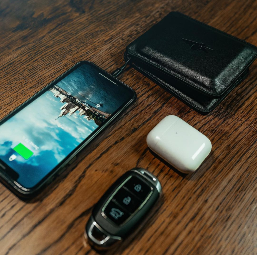 Carry your favorite.
.
.
#smartwallet #menswallet #cardwallet #slimwallet #cardholder