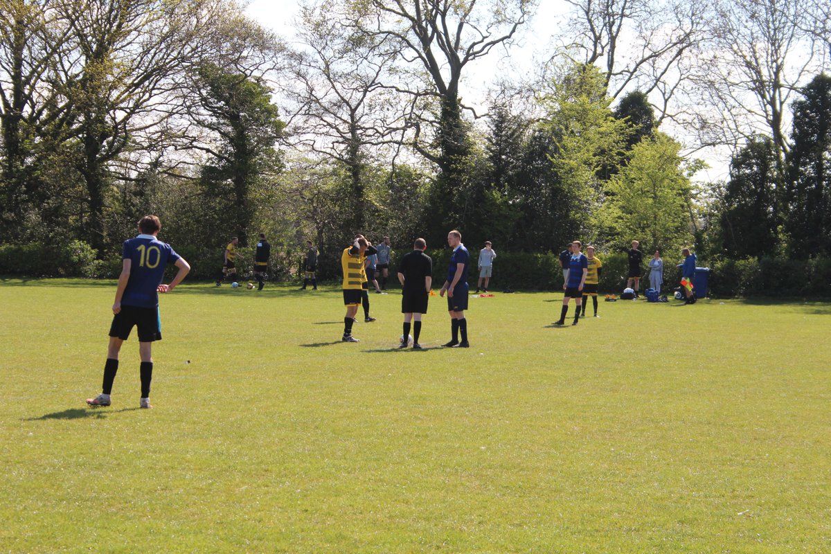 Congratulations to <a href="/FCKingstonA/">FC Kingston</a> , who take place in the Semi Final of the Chester &amp; District Sunday FL Bill Gresty Cup

A thrilling 3-5 in a fixture moved to The Cheshire County Sports Club, that in fairness they deserved despite a strong performance from #TheMightyDee