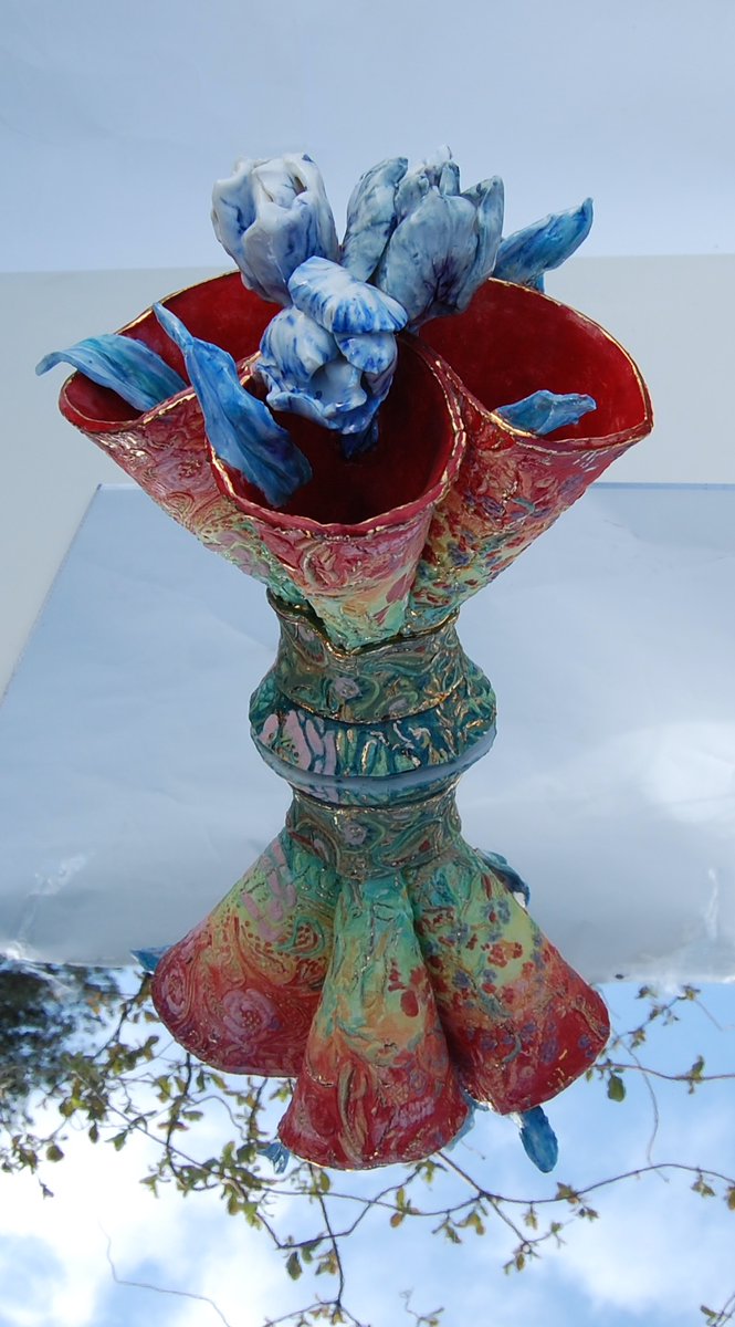 CreativeCov's tweet image. May 18 to June 12, 2021
Liz Watts and Susan Thomson: Floral Feast. Ilminster Arts Centre Meeting House, Somerset. Tuesday to Friday 9.30 to 4pm Saturday 9.30am to 3pm
Sue and Liz will be in the venue on various dates including Friday June 11.