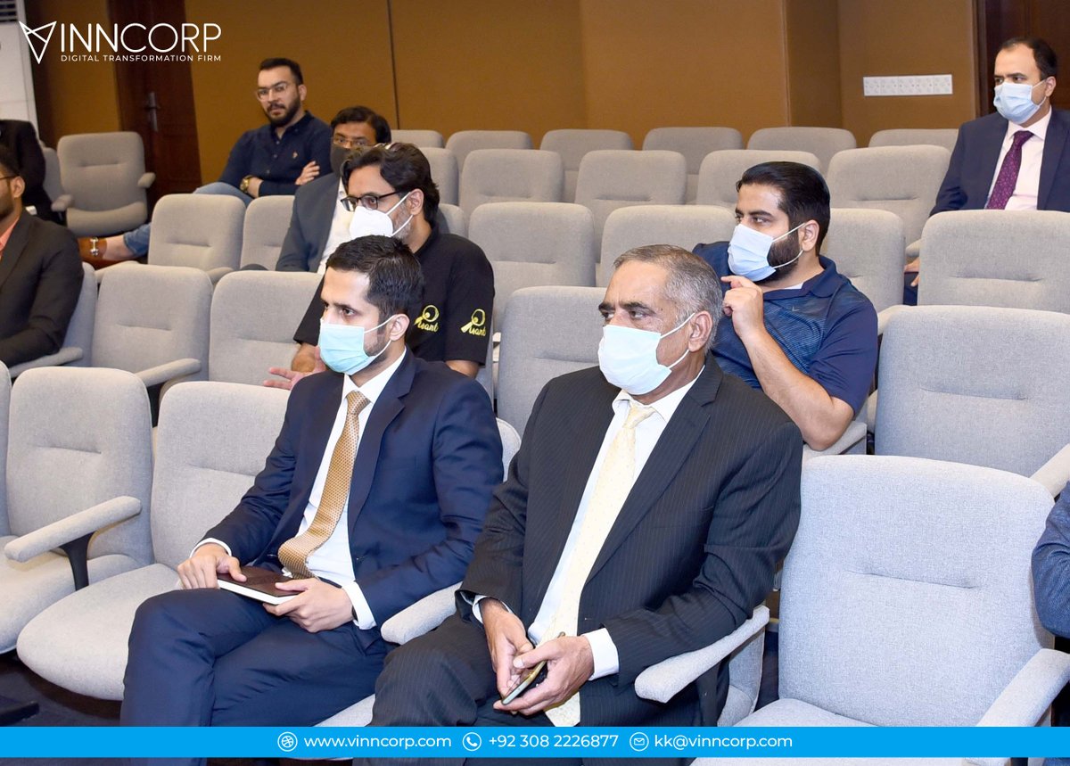 VinnCorp tweet media