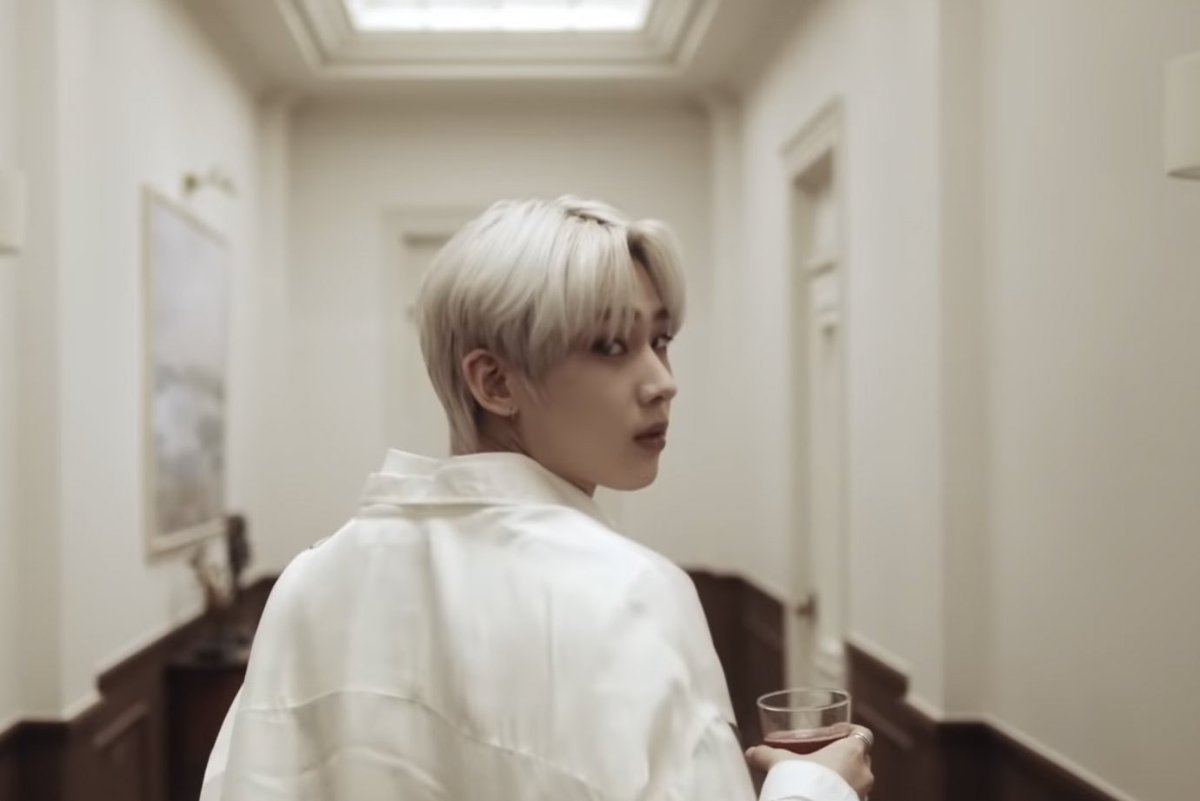 Песня энхайпен fatal trouble. Песня энхайпен fatal trouble. Enhypen kpop участники. Хисын drunk dazed. Песня энхайпен fatal trouble.