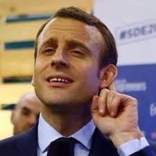 beaufrite's tweet photo. @LesieurLisa C'est mon point faible https://t.co/NnftgiuRpH