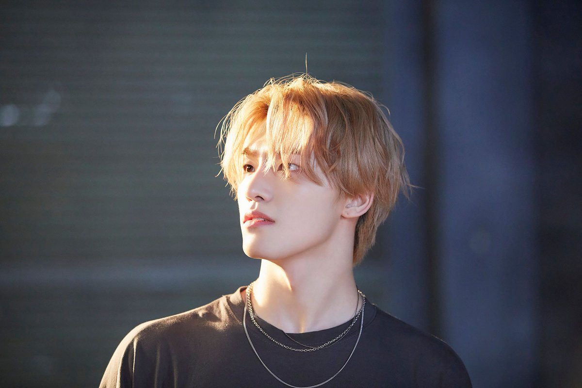 LEE CHAN !!!!!!!!!!!!! 💘🤩😭 @pledis_17