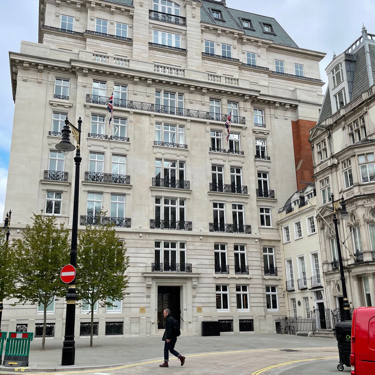 smartplc's tweet image. What a view to start the week...

Happy Monday Everyone⚡️

#london #startingtheweekright #electrical #data #evcharging #av