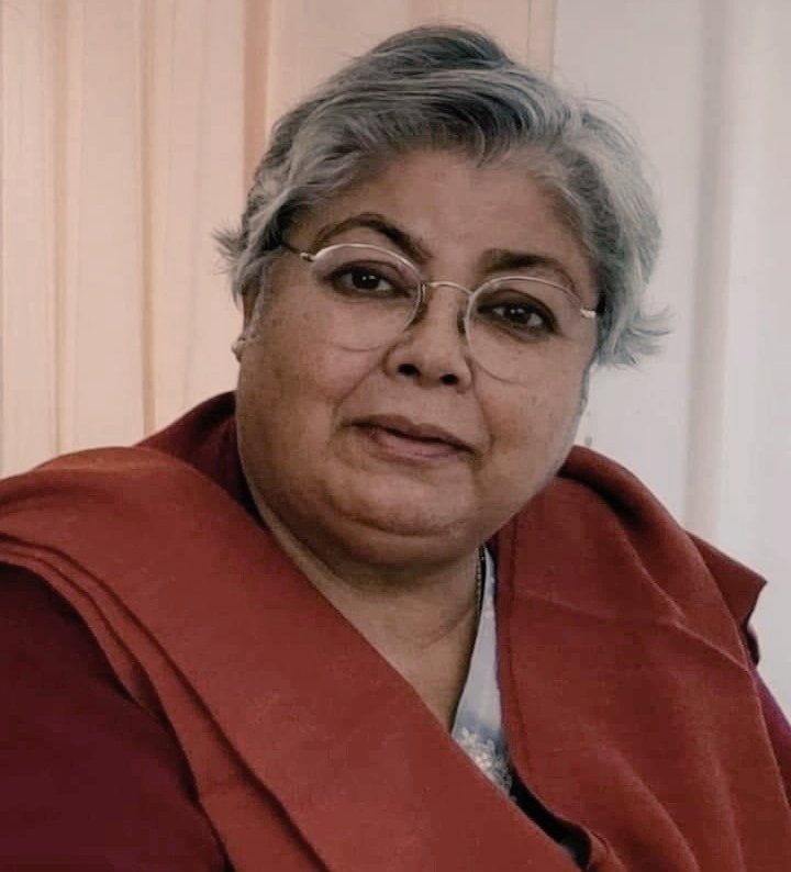 sarbanandsonwal's tweet photo. Saddened to learn about the demise of Parul Devi Das, the first woman IAS officer from Assam, due to #COVID19. I convey my sincere condolences to bereaved family members and well-wishers. https://t.co/LVz1S8lx9g