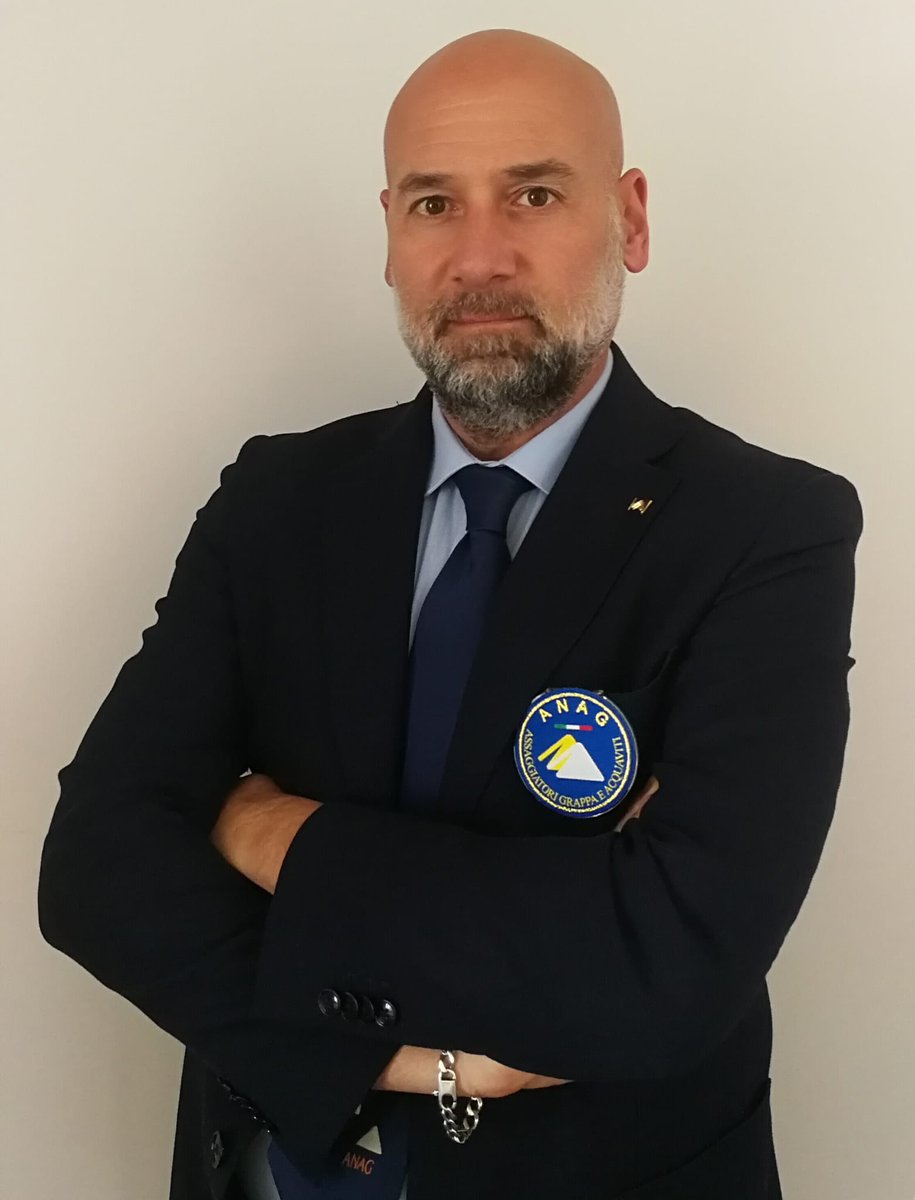 Conferma in rosa alla guida di #Anag, che vedrà per il prossimo triennio ancora Paola Soldi nel ruolo di presidente nazionale dell'associazione nazionale #assaggiatori #grappa e acquaviti. Clicca qui per conoscere i nuovi organi Anag 👉 bit.ly/PaolaSoldi_pre….