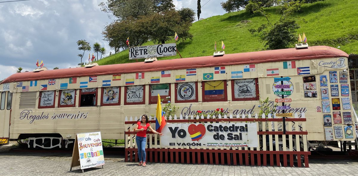 iNoryAlvarado's tweet image. Peace and love ✌🏽🌼❤️🇨🇴☮️ #RetroClock