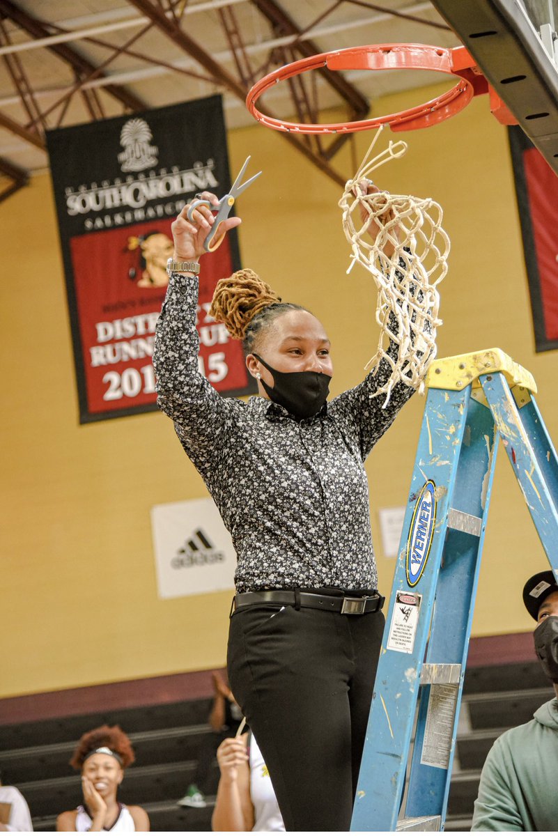 Wow what a season‼️We did it, we made history. We didn’t end the season the way we planned but you learn and you grow.  

Them👇🏽
- She’s not D1 
-She won’t go to college 
-Well she can play not sure about coaching 

Don’t let THEM stop you from being great.