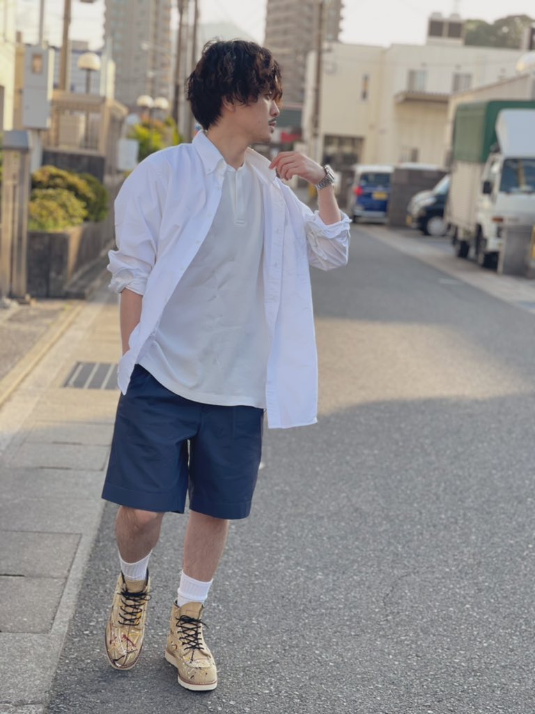 Takahir8 Dailyz 今日はオーバーサイズの白シャツに Uniqlo Jwandersonのツータックチノショートパンツ を合わせてみました シャツ インナーのヘンリーネック ソックスをホワイトで揃えることで統一感を出してみました Uniqlo Jwanderson